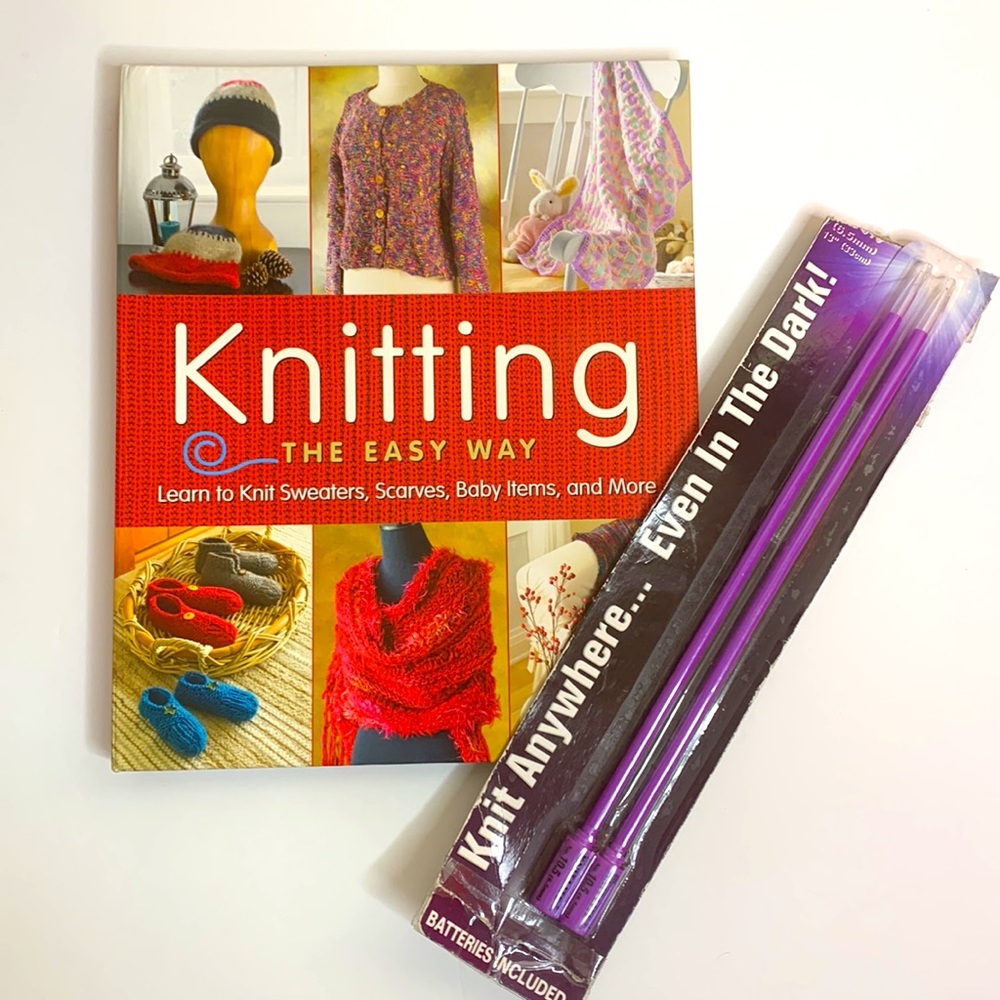 Book Bundle |Knitting The Easy Way Pair of Lighted Knitting Sticks Knit Anywhere
